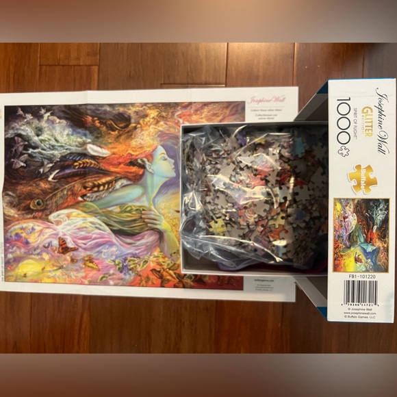 Buffalo Josephine Wall Glitter Edition
1000 piece puzzle - Picture 3 of 3